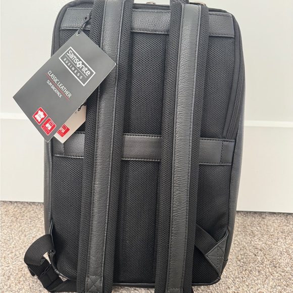 NWT Samsonite classic leather slim backpack - black - Picture 4 of 11